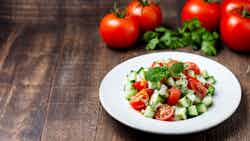 Tangy Tomato and Cucumber Salad (Salată de roșii și castraveți)