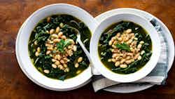 Tuscan Kale And White Bean Soup