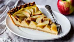 Udmurt Apple and Caramel Tart (Яблочно-карамельный тарт)