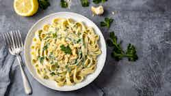 Vegan Garlic Alfredo Pasta