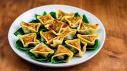 Vegemite and Cheese Wontons (维吉麦芝士馄饨)