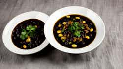 Yin-Yang Black Bean Soup (阴阳黑豆汤)