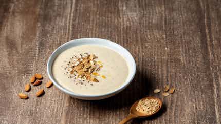 Anzac Biscuit Smoothie Bowl