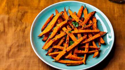 Bata Fried Sweet Potatoes With Spicy Peanut Dip