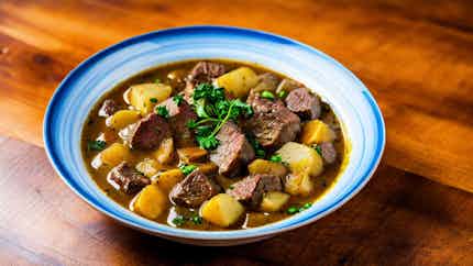 Beef and Potato Stew (土豆炖牛肉)