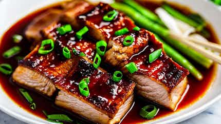 Beijing Braised Pork Belly (红烧肉)
