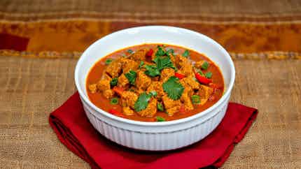 Bhutanese Cheese And Chili Curry (spicy Ema Datshi)