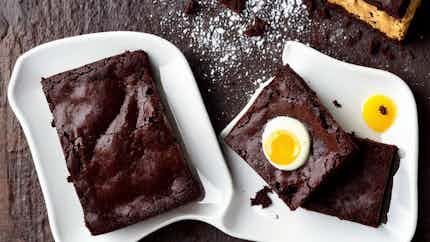 Black Forest Brownies (Schwarzwälder Kirschtorte Brownies)