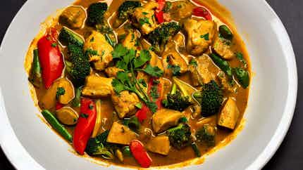 Bolivian Chicken And Vegetable Curry