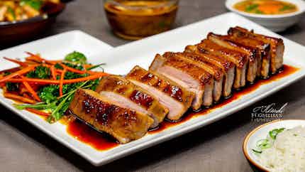 Cantonese-Style Roast Pork Belly (广式烧肉)