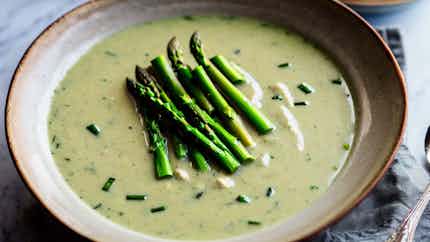 Cremige Spargelsuppe (creamy Asparagus Soup)