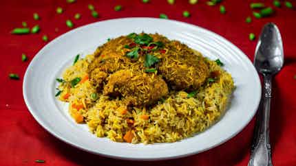 Fried Chicken Rice (lahori Chargha Biryani)