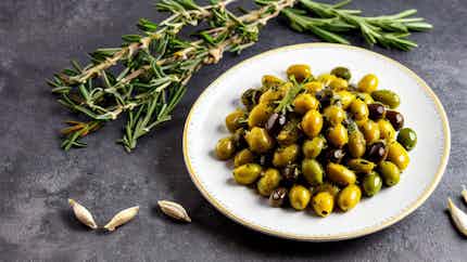 Garlic And Saffron Marinated Olives