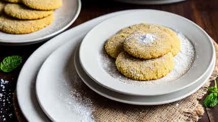 Ghoriba (algerian Almond And Semolina Cookies)