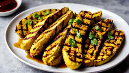 Grilled Plantains With Spicy Peanut Sauce