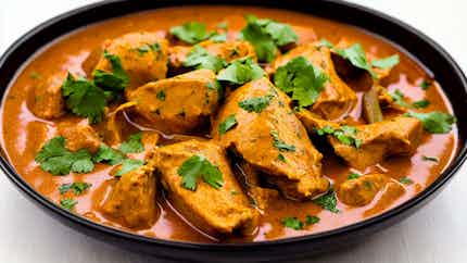 Kashmiri Chicken Curry (कश्मीरी चिकन करी)