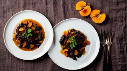 Kharouf Mehshi (slow-cooked Lamb With Apricots And Prunes)