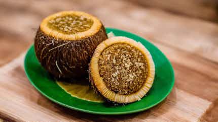 Kue Ketan Kelapa (coconut Rice Cake)