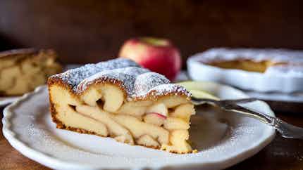 Latvian Apple Cake (Latviešu ābolu kūka)