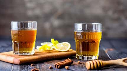 Lithuanian Honey Liqueur (Lietuviškas medaus likeris)