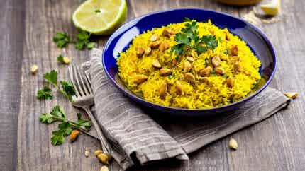 Mandi (saffron Rice With Chicken And Nuts)