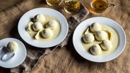 Milk Solids And Cream Dumplings (rajasthani Mawa Malai Ladoo)