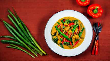 Ohn Noh Hin (coconut Curry Vegetable Stir Fry)