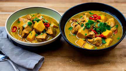 Peb Hmoob (hmong-style Chicken Curry)