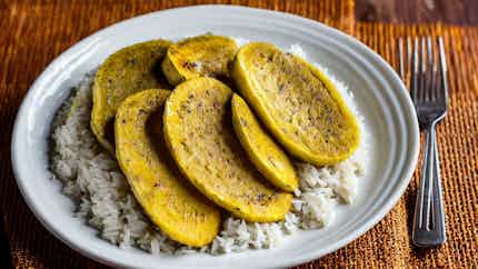 Riz Coco Aux Bananes Plantains (coconut Rice With Plantains)