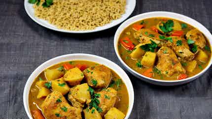 Salona (omani Spiced Chicken And Potato Curry)