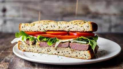 Savory Liverwurst Sandwich (Herzhaftes Leberwurst-Sandwich)