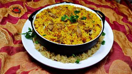 Shahi Dum Pukht Biryani (Royal Slow-cooked Biryani)