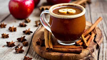 Speculaas Spiced Hot Apple Cider