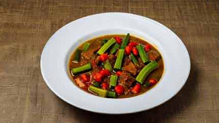 Spicy Okra Stew (Gombo Pimenté)