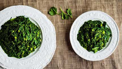 Spinach And Cottage Cheese (palak Paneer)