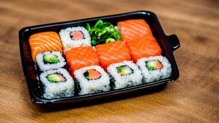 Sushi Surprise Bento Box (寿司の驚き弁当箱)
