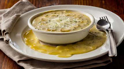Swiss Cheese And Onion Soup