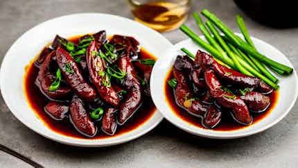 Teochew Style Braised Duck Tongues (潮州卤鸭舌)