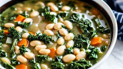 Vegan Kale And White Bean Soup