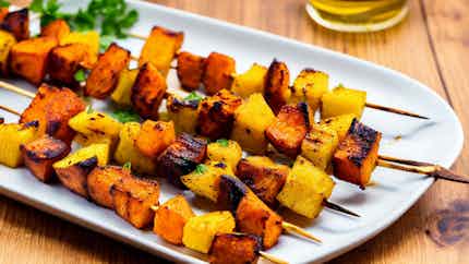 Viazi Na Nanasi Ya Kuchoma (grilled Sweet Potato And Pineapple Skewers)