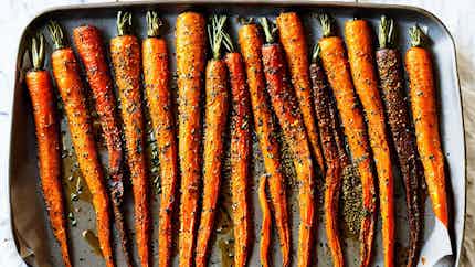 Za'atar Roasted Carrots (جزر مشوي بالزعتر)