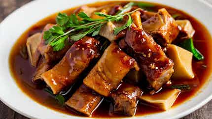 Zhu Pai Zhu Sun (stewed Pork Ribs With Bamboo Shoots)